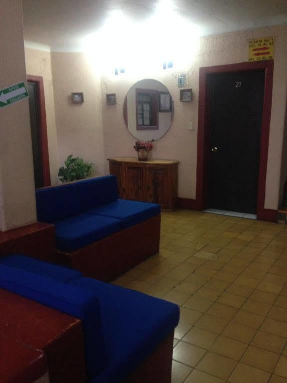 Hotel Gallo Rubio Гуадалахара Екстериор снимка